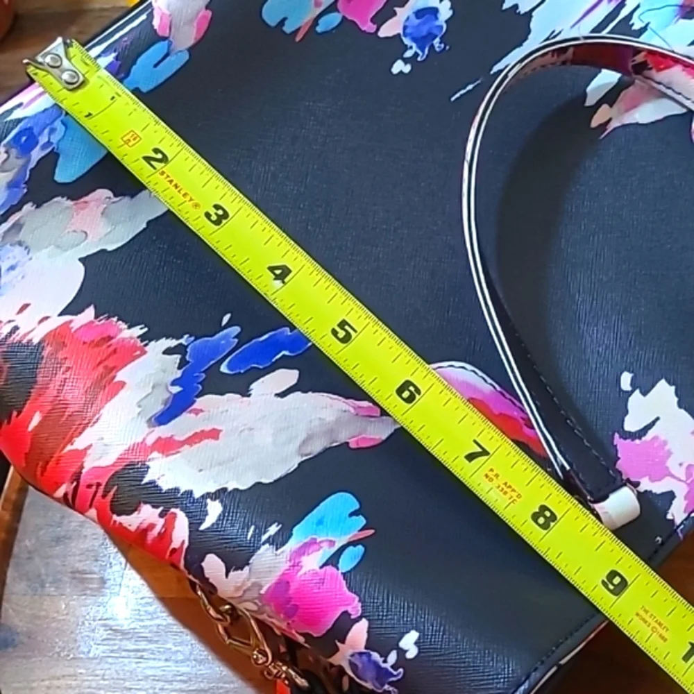 Kate Spade Watercolor Purse, Like New!
